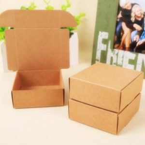 caja de cartón para regalo